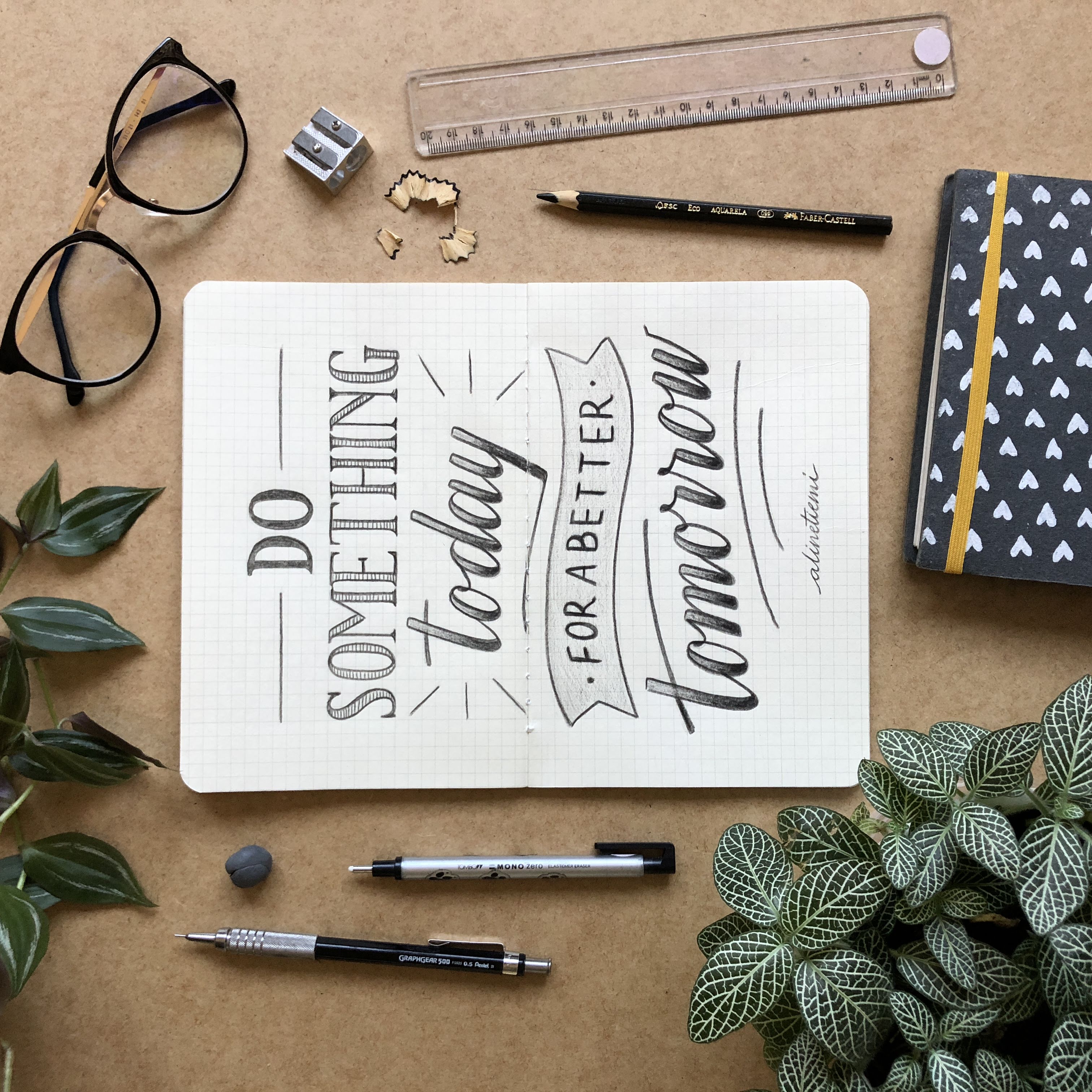 Lettering com lápis de cor